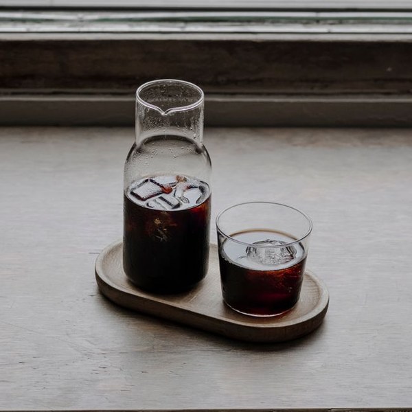 Cold brew maker pitcher