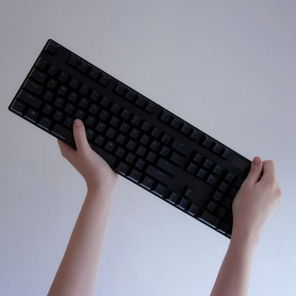Ergonomic wrist rest