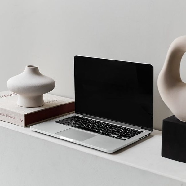 Laptop stand riser