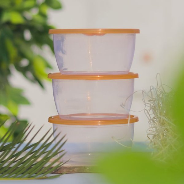 Silicone stretch lids