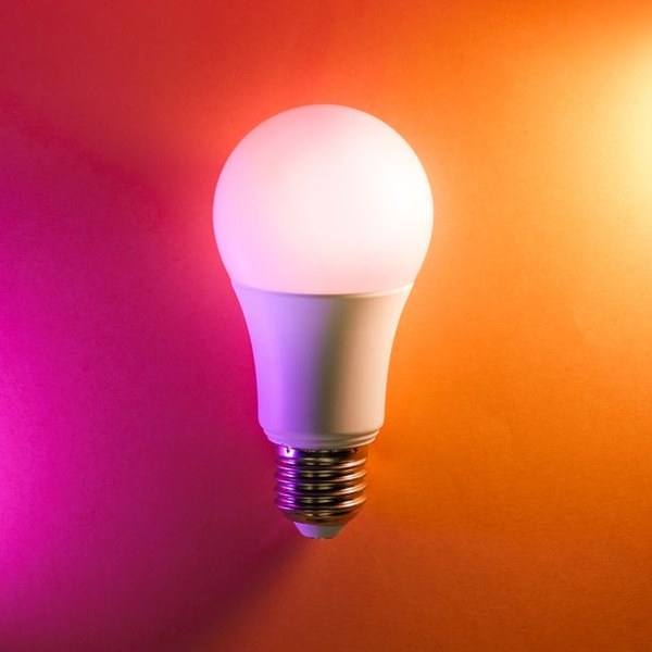 Smart motion sensor light